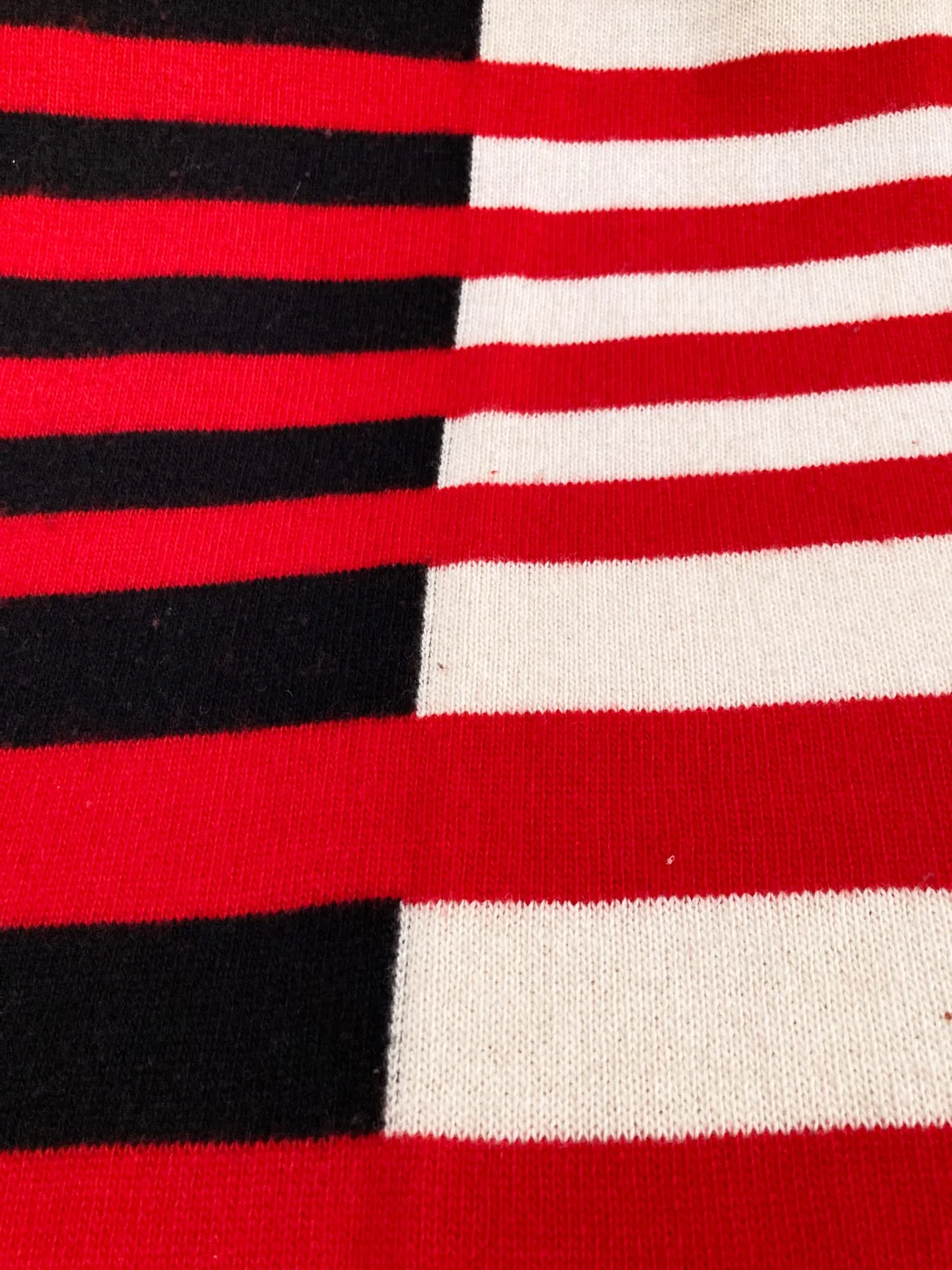 Dirk Bikkembergs 1990s - 2000s black red and beige wool knitted scarf