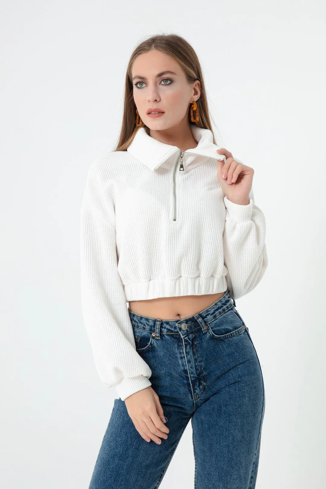 Female Zipper Crop Sweater