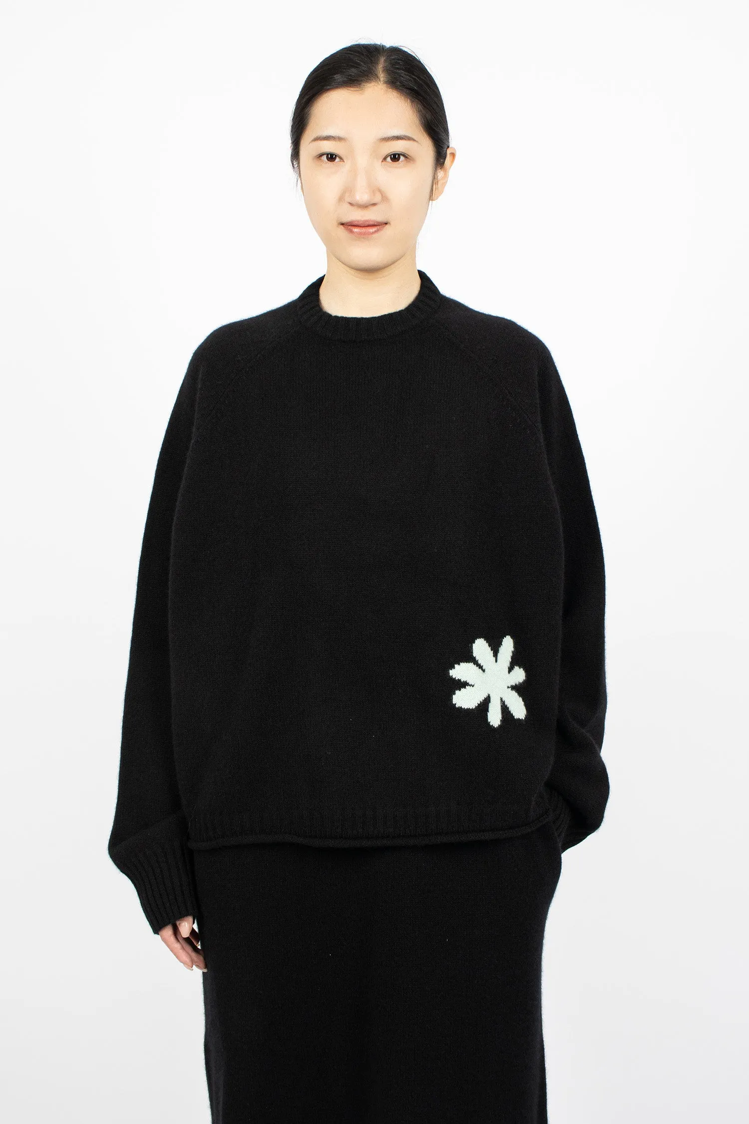 Flower Bigger Sweater Black