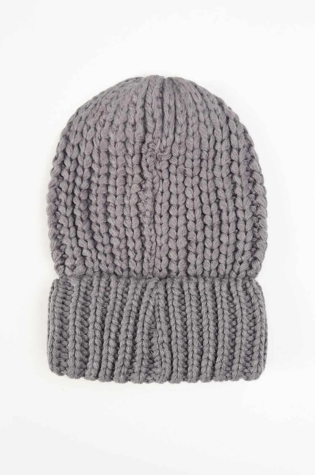 KNITTED BEANIE