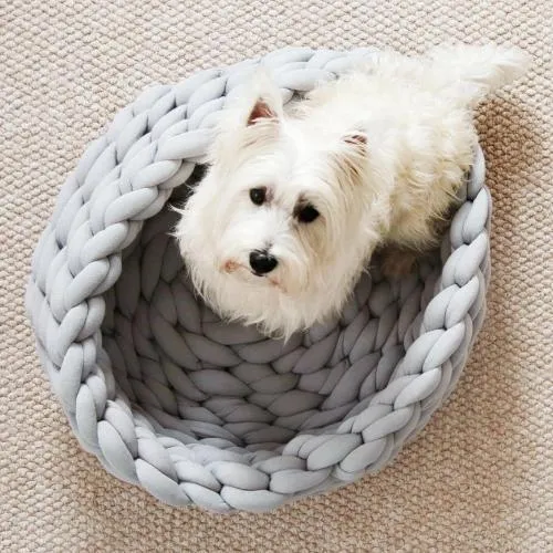 Knitted Pet Bed