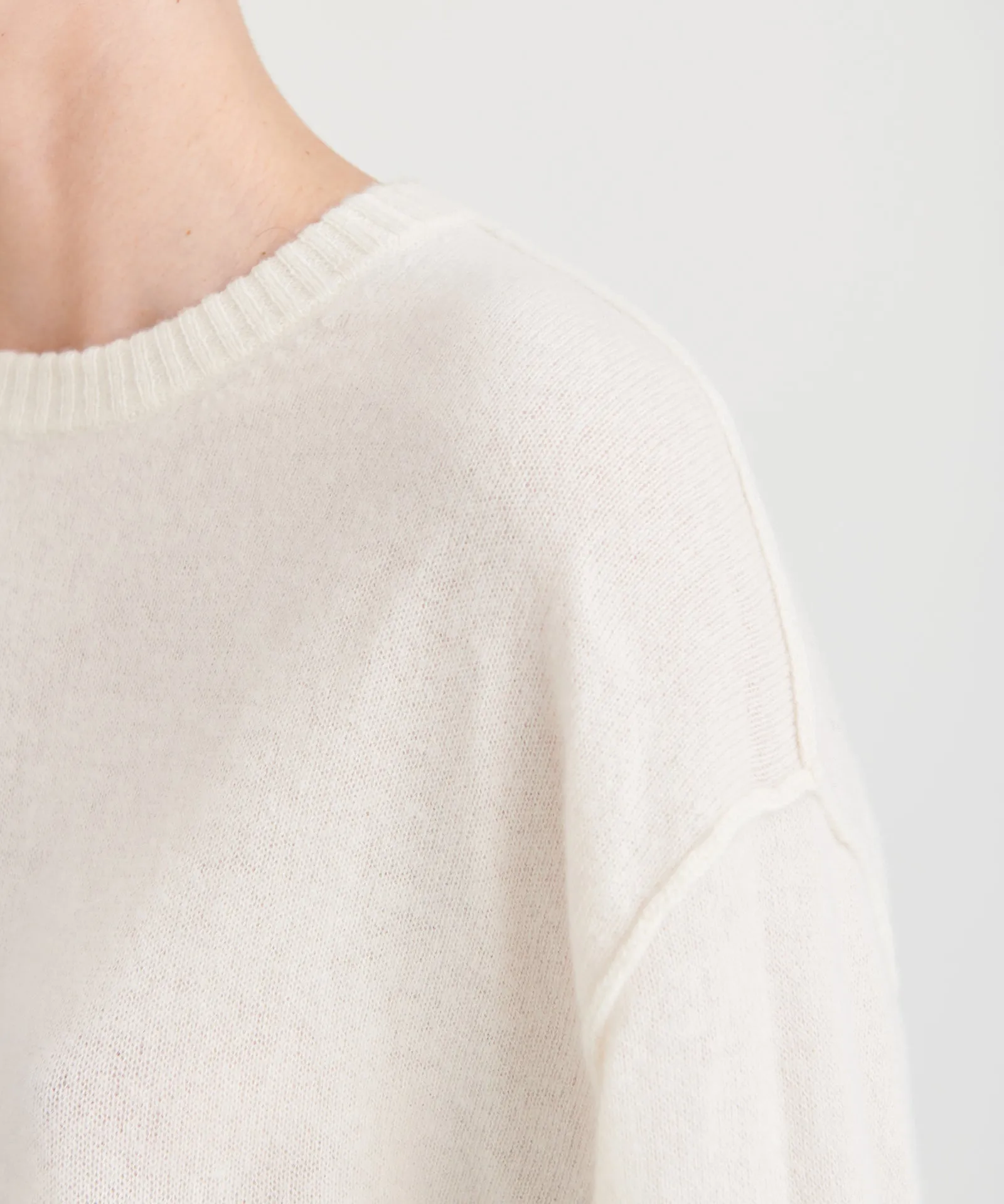 Lightweight Reversible Cashmere Crewneck Sweater