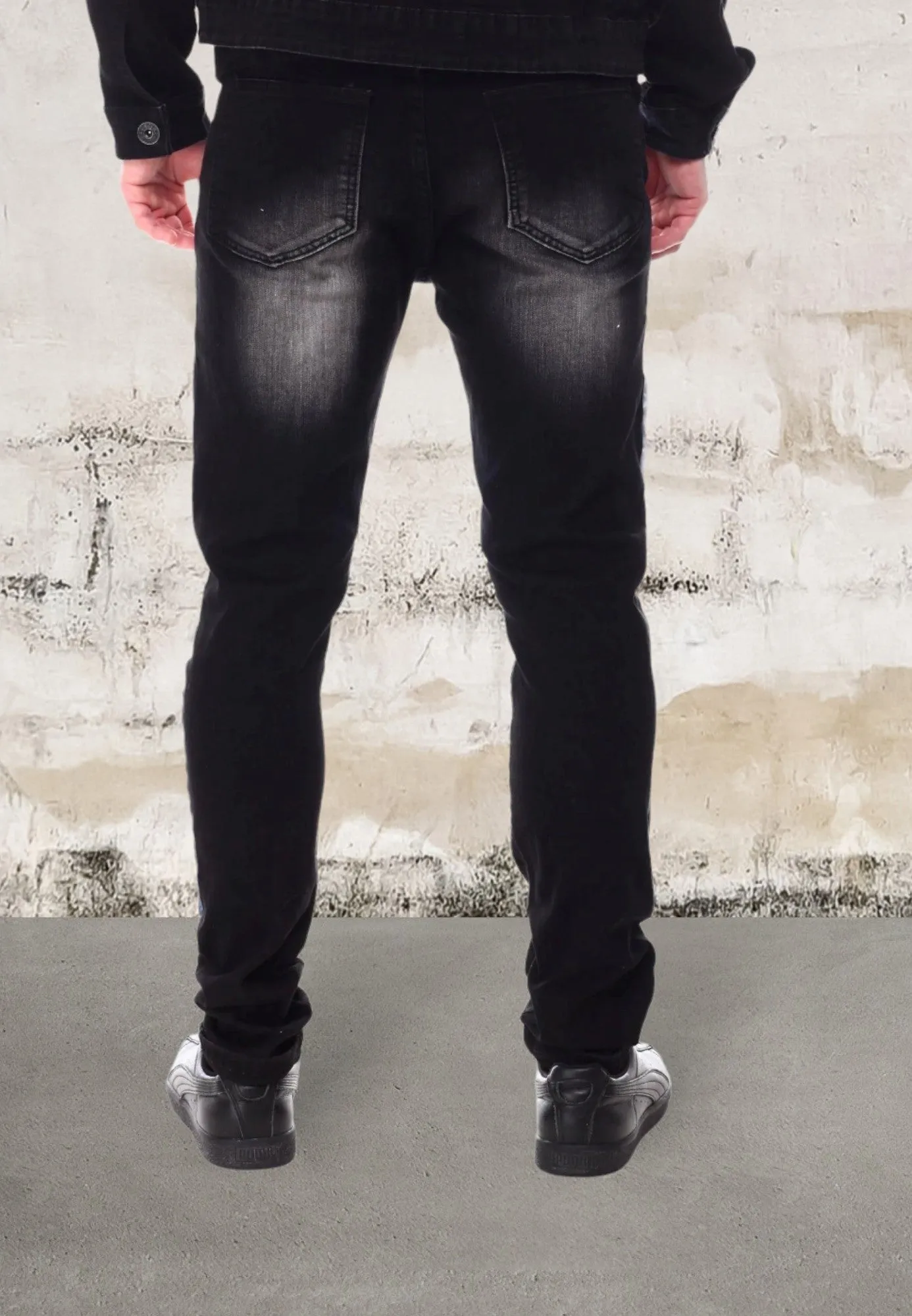 Men's skinny fit patch black jeans