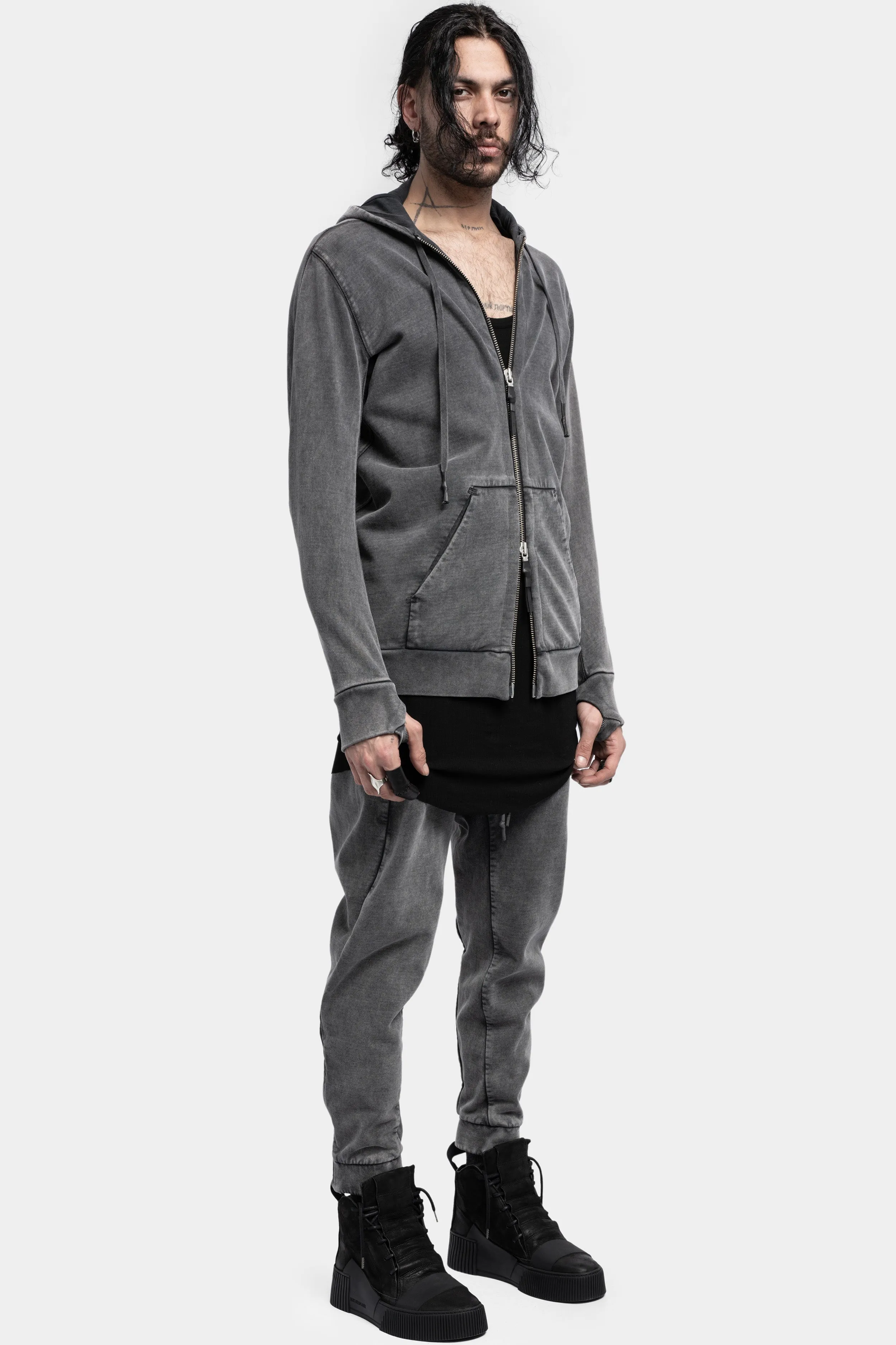 Z2B - Hooded zip up sweater